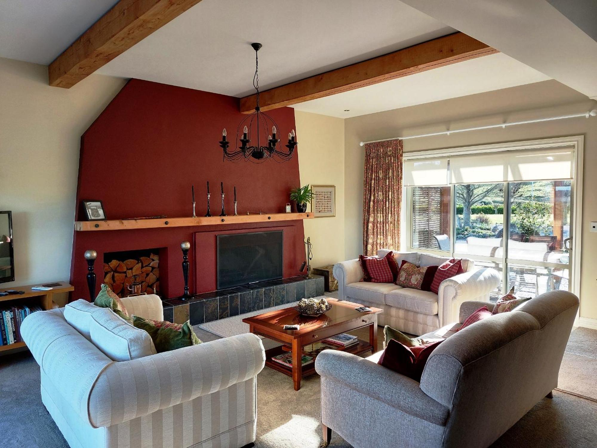 Country Lodge Kinloch Taupo Exterior photo