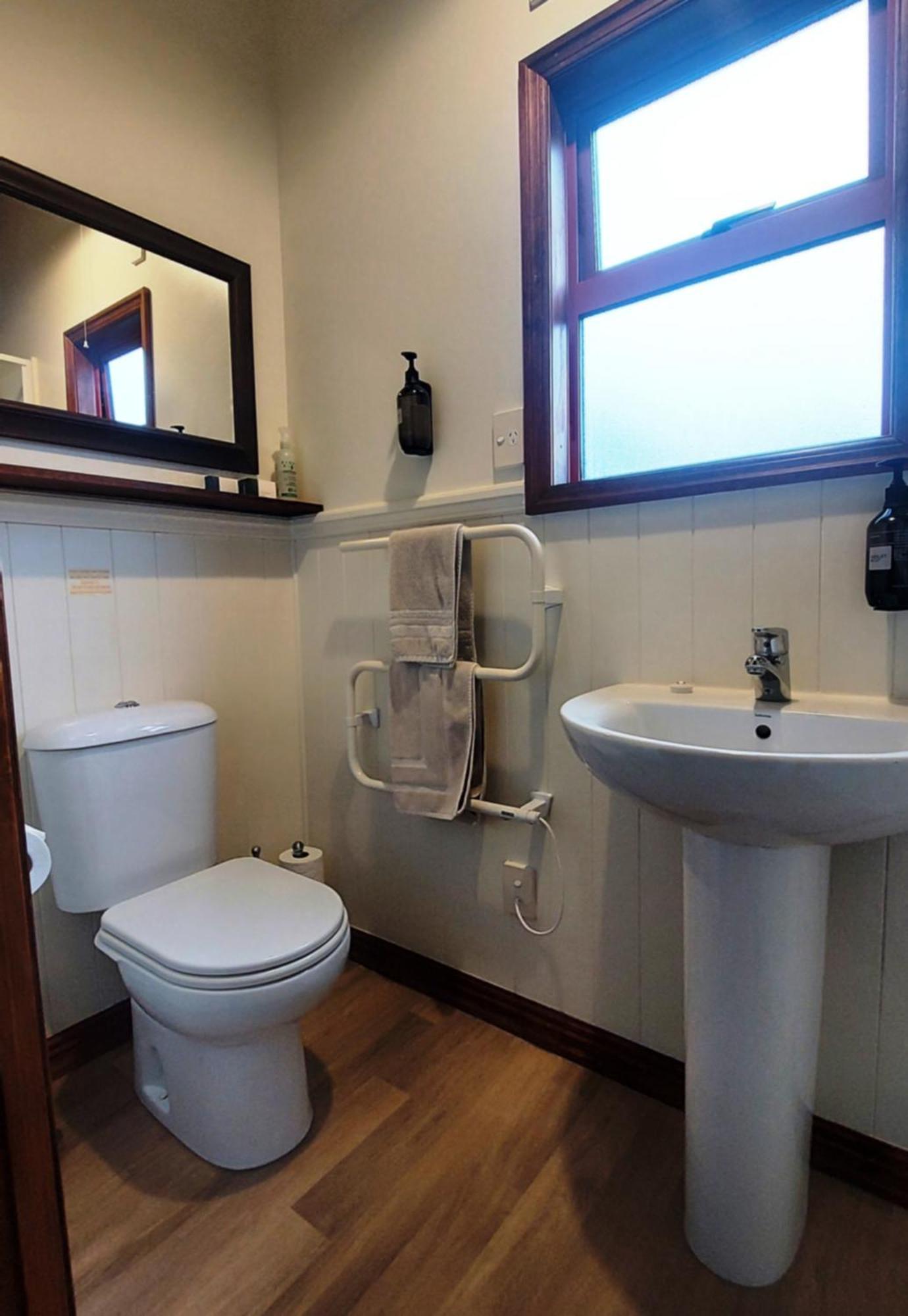 Country Lodge Kinloch Taupo Exterior photo