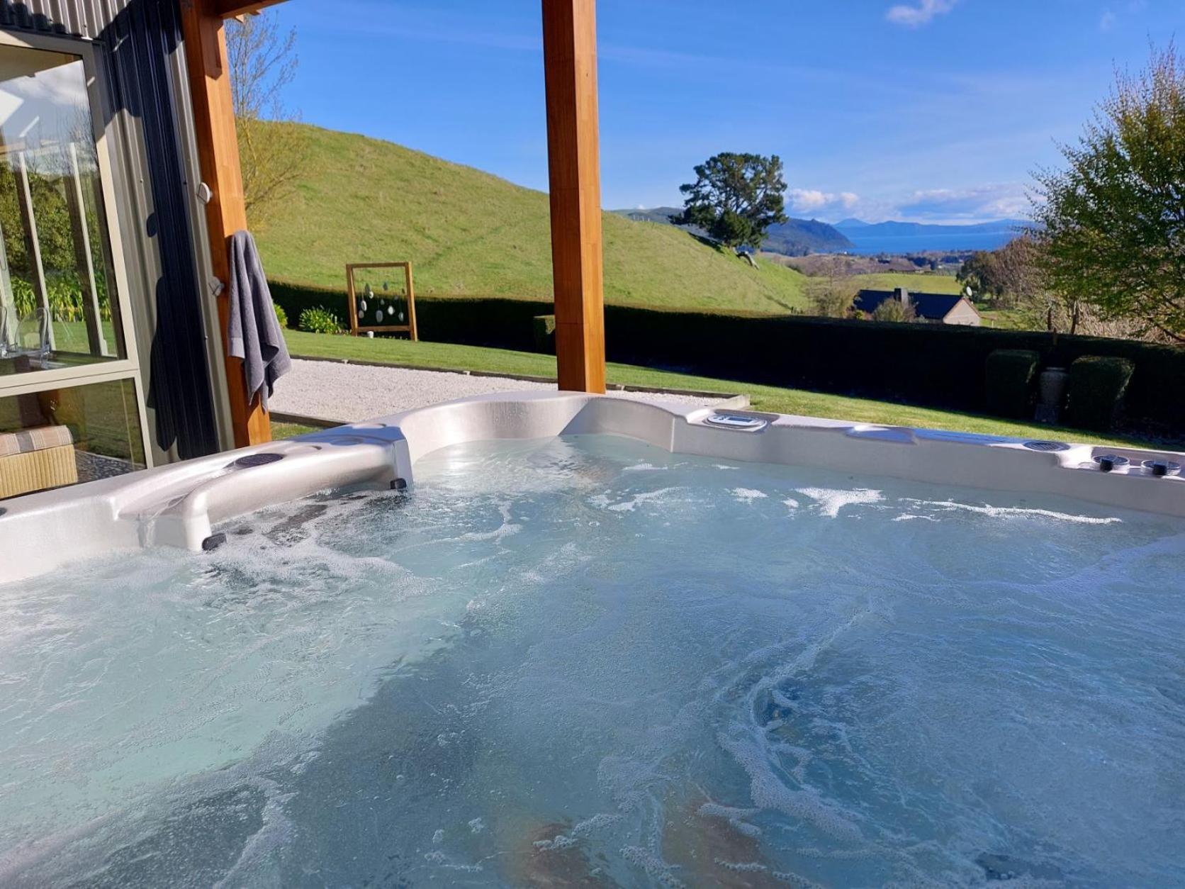 Country Lodge Kinloch Taupo Exterior photo