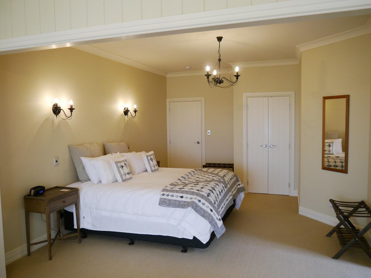 Country Lodge Kinloch Taupo Exterior photo