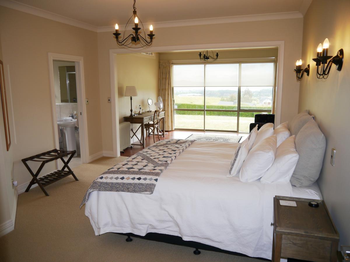 Country Lodge Kinloch Taupo Exterior photo