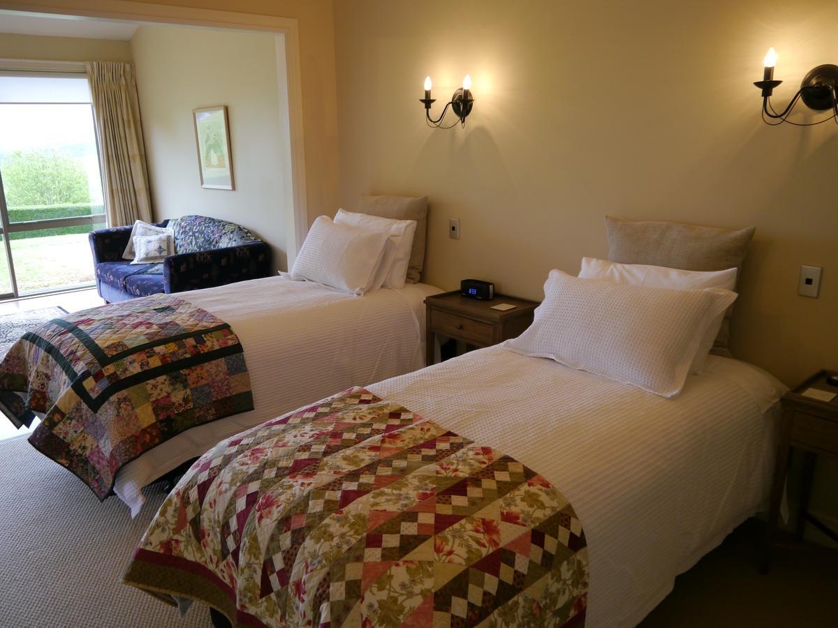 Country Lodge Kinloch Taupo Exterior photo